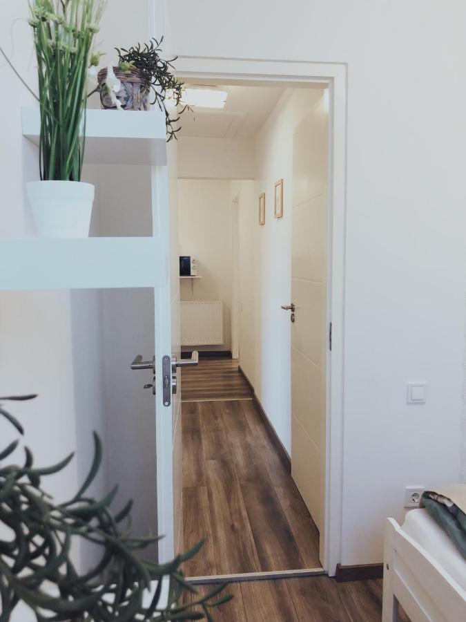 Tramini Apartmanok Эгер Экстерьер фото